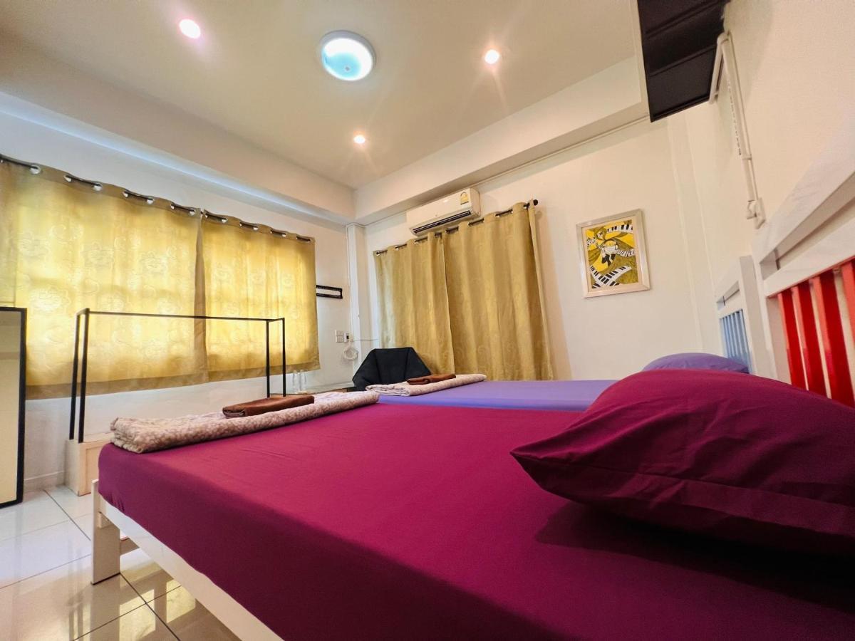 Aekkalukthai Hostel 罗勇 外观 照片