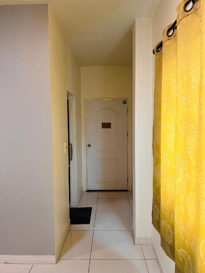 Aekkalukthai Hostel 罗勇 外观 照片