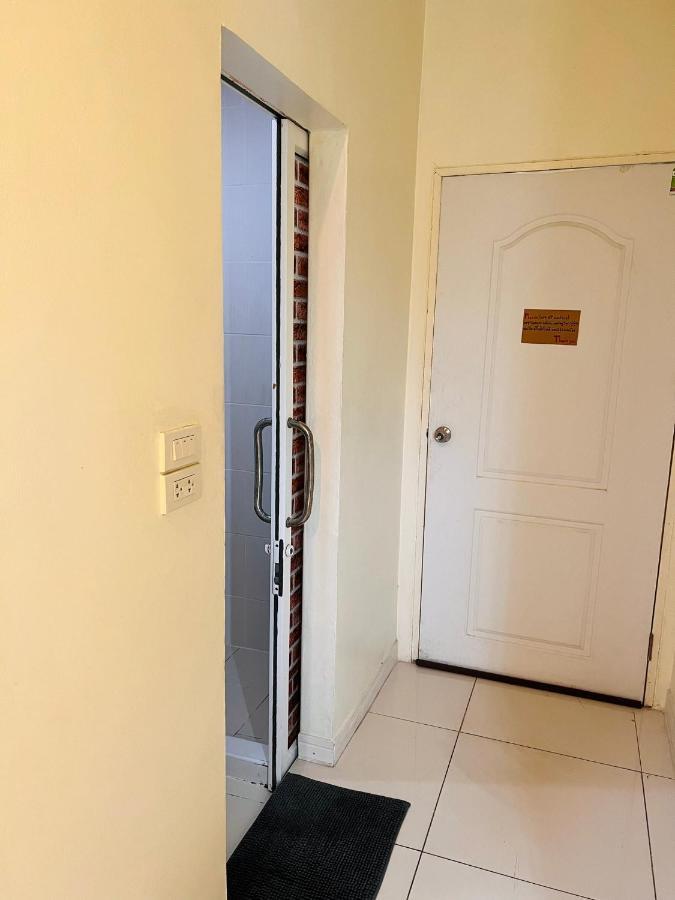 Aekkalukthai Hostel 罗勇 外观 照片